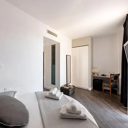 Blue Luxury Affittacamere 2*